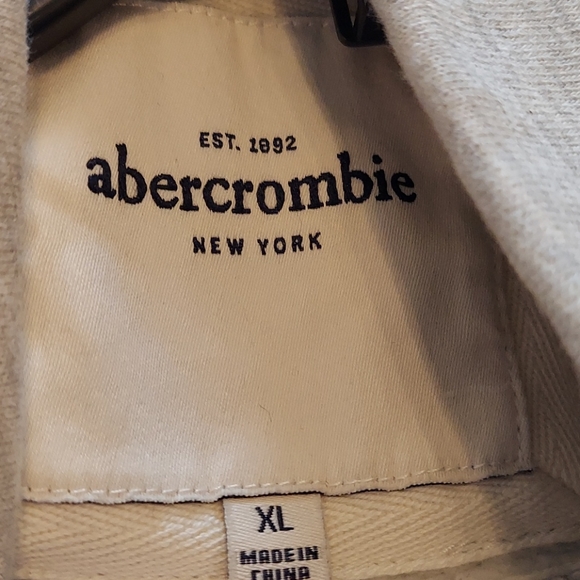 Abercrombie grey vest X large - Picture 4 of 4